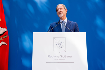 Galleria foto 'Musumeci redarguisce i dirigenti regionali: “Gravi ritardi nei pagamenti fatture a imprese”' - foto 1