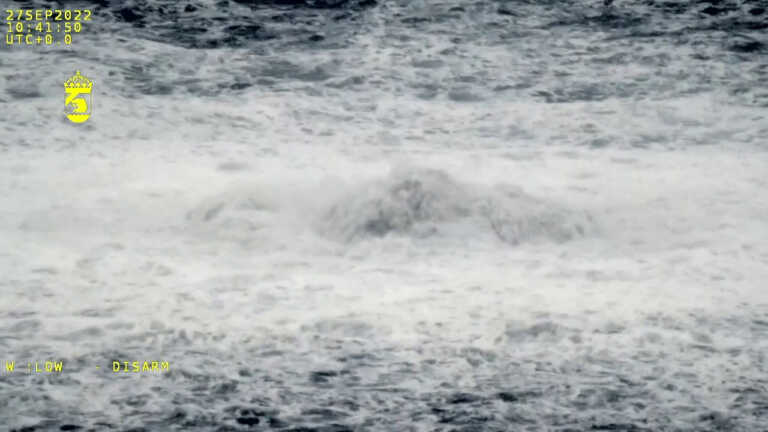 Galleria foto 'Nord Stream, l’acqua del mar Baltico ribolle per le fughe di gas' - foto 1