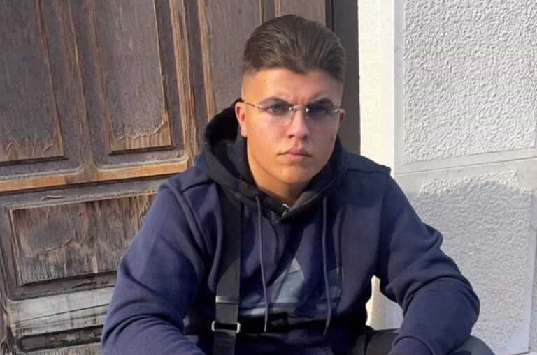 Galleria foto 'Orta Nova, il figlio del boss ucciso nella sua auto: si costituisce il killer' - foto 1