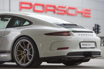 Galleria foto 'Porsche sfida Ferrari e punta a 100 miliardi di capitalizzazione' - foto 1