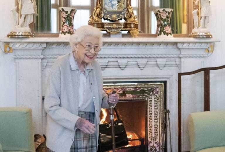 Galleria foto 'È morta la Regina Elisabetta II. Ha regnato per 70 anni' - foto 1