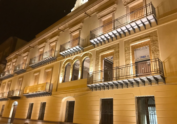 Galleria foto 'Restituito al Cassaro il prospetto di Palazzo ex Ministeri' - foto 1