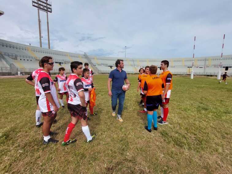 Bari, “Rugby pane e Nutella” è un successo. Bergamasco: «Sempre bello vedere i bambini giocare» – FOTO