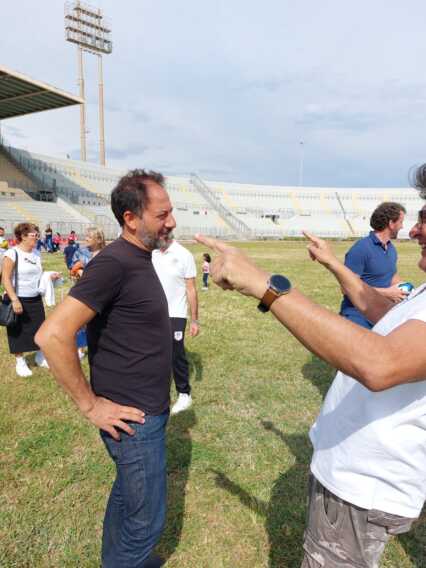 Galleria foto 'Bari, “Rugby pane e Nutella” è un successo. Bergamasco: «Sempre bello vedere i bambini giocare» – FOTO' - foto 8