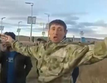 Galleria foto 'Russia, “ma dove andiamo?”: ubriachi e arrabbiati, i soldati ‘per forza’ – Video' - foto 1