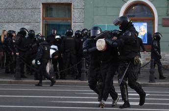 Galleria foto 'Russia, oltre 2.300 arresti in proteste contro mobilitazione militare' - foto 1