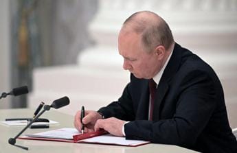 Galleria foto 'Russia, Putin corre ai ripari: subito cittadinanza per militari stranieri' - foto 1