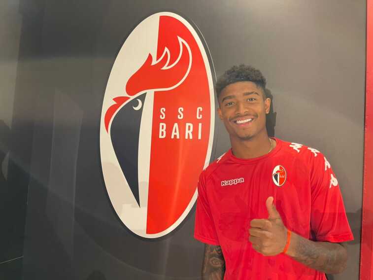 Parola di Salcedo: «A Bari per ritrovare la felicità. Farò meglio di Guerrero»