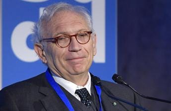 Galleria foto 'Scuola, Bianchi assicura: “Ci sono tutti gli insegnanti”' - foto 1