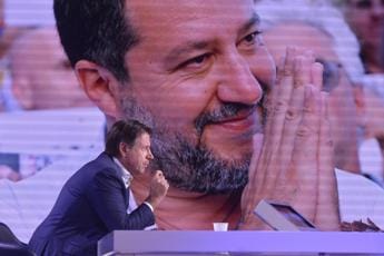 Galleria foto 'Sondaggi politici, elezioni 2022: FdI stacca il Pd, M5S supera la Lega' - foto 1