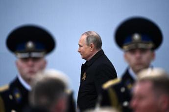 Galleria foto 'Ucraina, 007 Gb: “Presto annuncio Putin su adesione territori referendum”' - foto 1