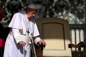 Galleria foto 'Ucraina, Papa Francesco: “È terza guerra mondiale”' - foto 1