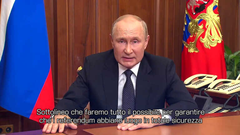 Galleria foto 'Ucraina, Putin “Appoggeremo le decisioni prese con i referendum”' - foto 1