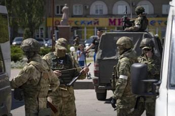 Galleria foto 'Ucraina-Russia, guerra di cifre su numero soldati morti' - foto 1