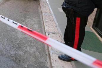 Galleria foto 'Varese, uccide la madre di 89 anni e poi tenta di suicidarsi' - foto 1