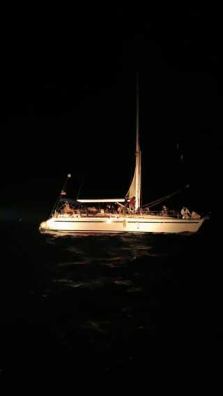 Operazione “Vento”, fermata barca a vela con 50 migranti a bordo