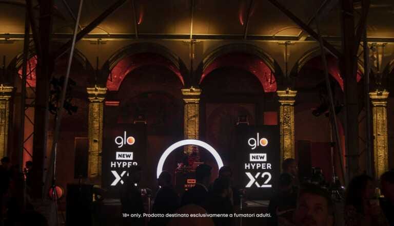 Galleria foto 'A Napoli l’ultima tappa del tour di glo per lanciare il nuovo Hyper X2' - foto 1