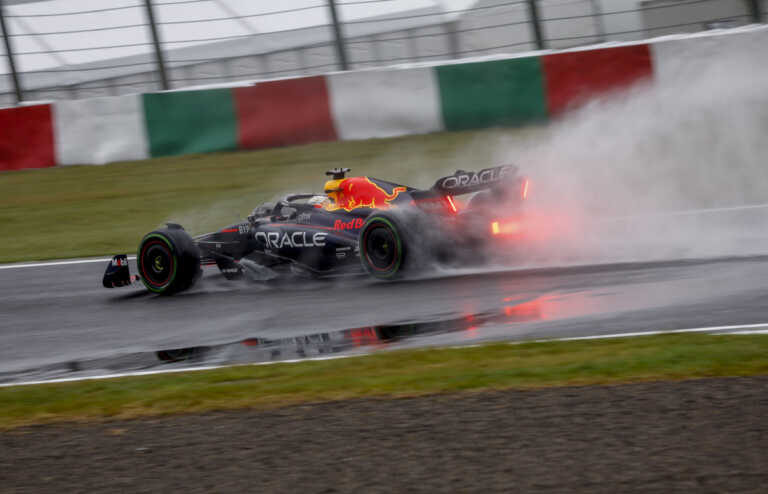 Galleria foto 'A Suzuka pole per Verstappen, ma è sotto investigazione' - foto 1