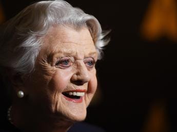 Galleria foto 'Addio alla ‘Signora in giallo’, morta a 96 anni Angela Lansbury' - foto 1