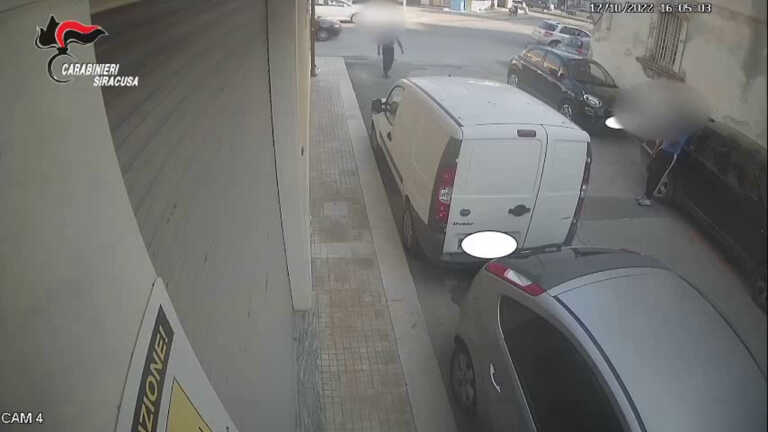 Galleria foto 'Aggressione nel siracusano, due arresti' - foto 1