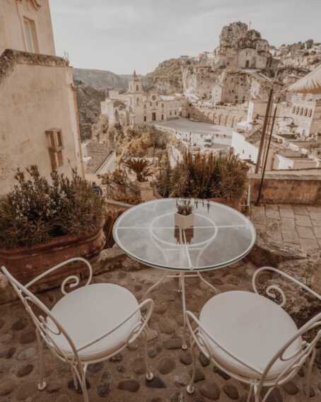 Rincari: gli albergatori di Matera oramai navigano a vista