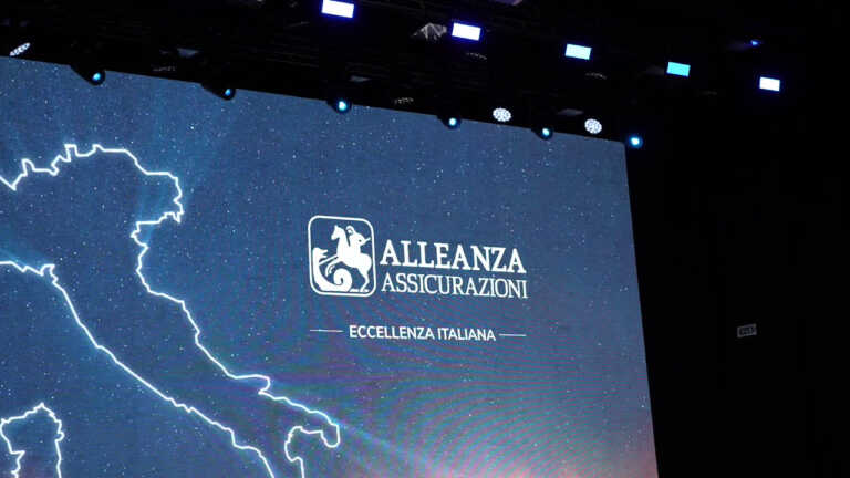 Galleria foto 'Alleanza Assicurazioni torna alle origini e riparte da Genova' - foto 1