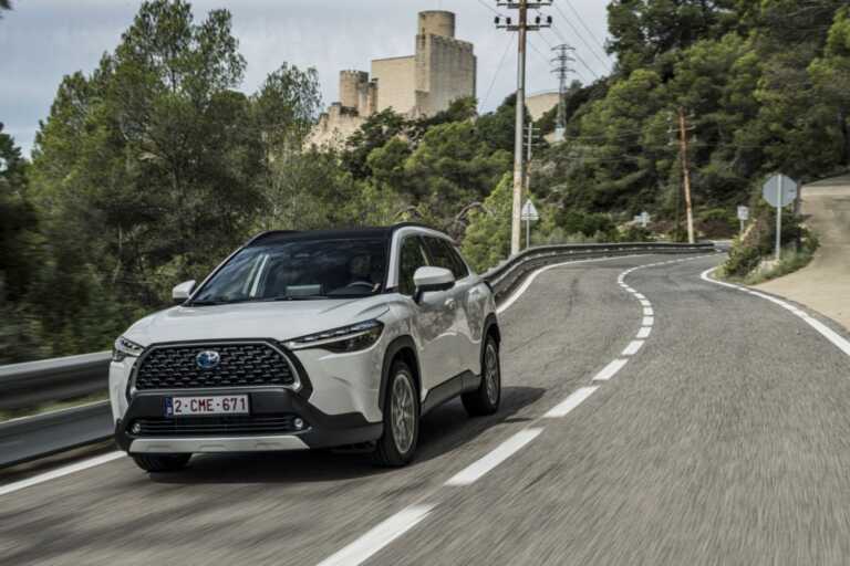 Galleria foto 'Arriva la nuova Toyota Corolla Cross' - foto 1
