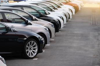 Galleria foto 'Auto, stop alle auto benzina e diesel dal 2035: arriva accordo Ue' - foto 1