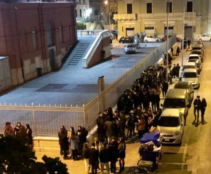 Ventenne pestato dal branco a Bari: forse una lite per motivi personali o per droga