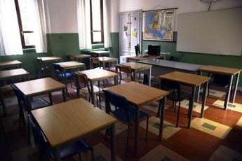 Galleria foto 'Bari, docente picchiato a scuola dopo nota a studentessa' - foto 1