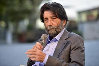 Galleria foto 'Berlusconi, Cacciari: “O non sa ciò che dice o è gesto voluto per creare nuova crisi”' - foto 1