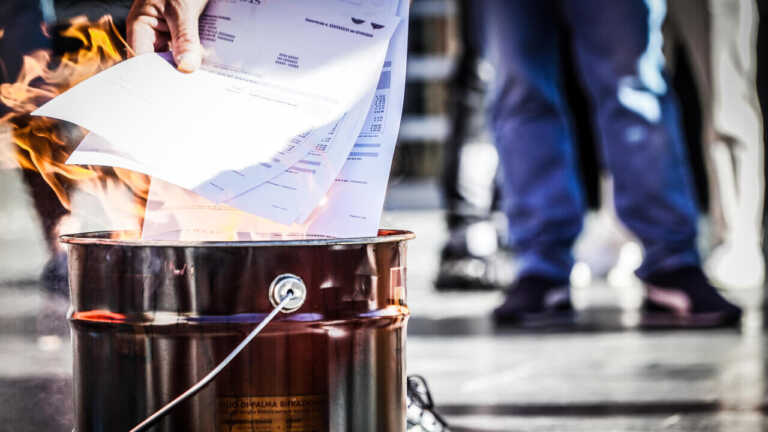Rincari, corsa contro il tempo: si studiano interventi per arginare la crisi