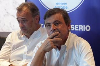 Galleria foto 'Bollette luce e gas, Calenda: “Piano Terzo Polo da 40 miliardi”' - foto 1