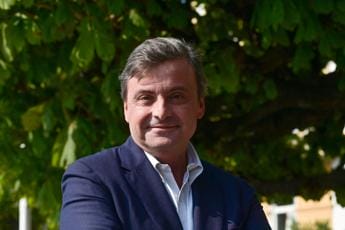 Galleria foto 'Calenda: “Meloni di lotta e di governo, le manca solo maschera Draghi…”' - foto 1
