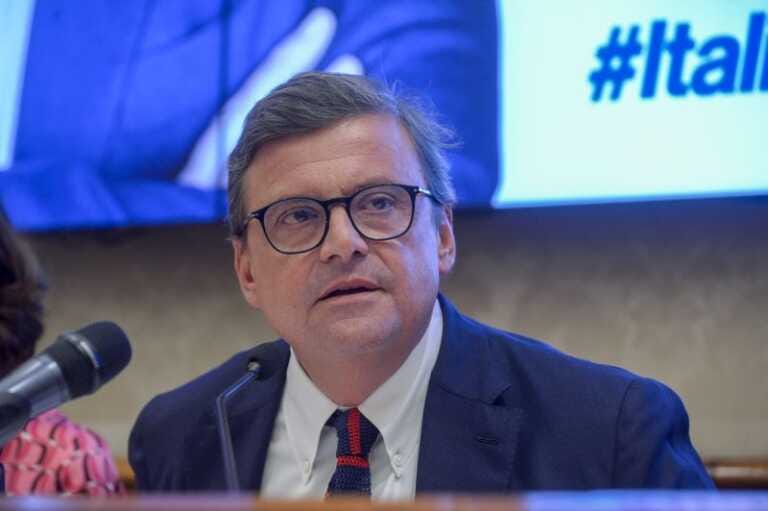 Galleria foto 'Calenda “Se il Pd insegue M5s è una linea diversa dalla nostra”' - foto 1