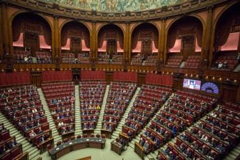 Galleria foto 'Camera e Senato, ira social contro ‘banchi vuoti’: “Ma c’è taglio eletti…”' - foto 1