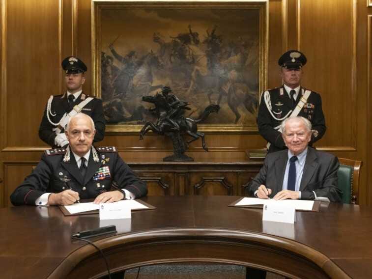 Galleria foto 'Carabinieri e Touring Club Italiano firmano un protocollo d’intesa per l’ambiente' - foto 1