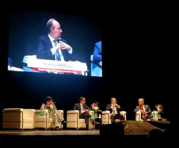 Galleria foto 'I laureati pugliesi dell’Università Cattolica si incontrano a Bari: dopo gli studi molti sono tornati al Sud' - foto 1