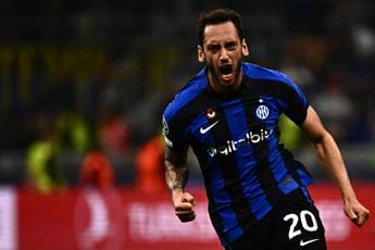 Galleria foto 'Champions, Inter-Barcellona 1-0: Calhanoglu stende i blaugrana' - foto 1