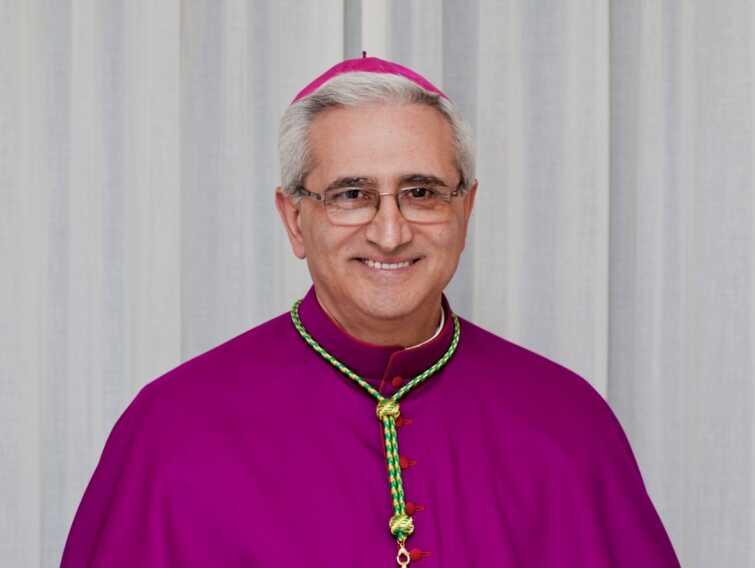 Taranto, il vescovo Santoro sarà affiancato da monsignor Miniero
