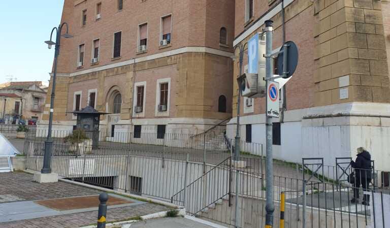 Galleria foto 'Foggia, indagini sulle comunali del 2019: «Non voti mio figlio? Sarai licenziata»' - foto 1