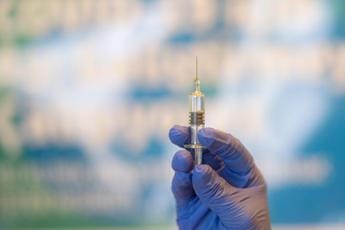 Galleria foto 'Covid, Pfizer-BioNTech: “Booster BA.4-5 aumenta anticorpi neutralizzanti”' - foto 1