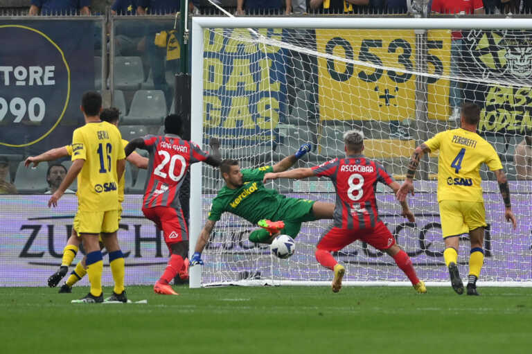 Galleria foto 'Cremonese agli ottavi di Coppa, Modena ko ai supplementari' - foto 1