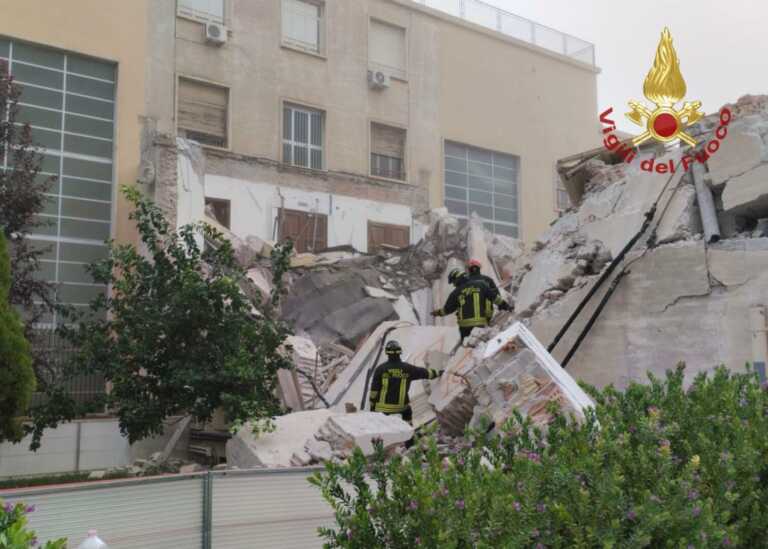 Galleria foto 'Crollo all’Università di Cagliari, nessun ferito. Sindaco “Sconvolgente”' - foto 1