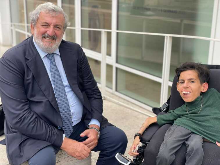Sma, Puglia virtuosa sullo screening neonatale. Emiliano: «Sia previsto in tutta Italia» – VIDEO