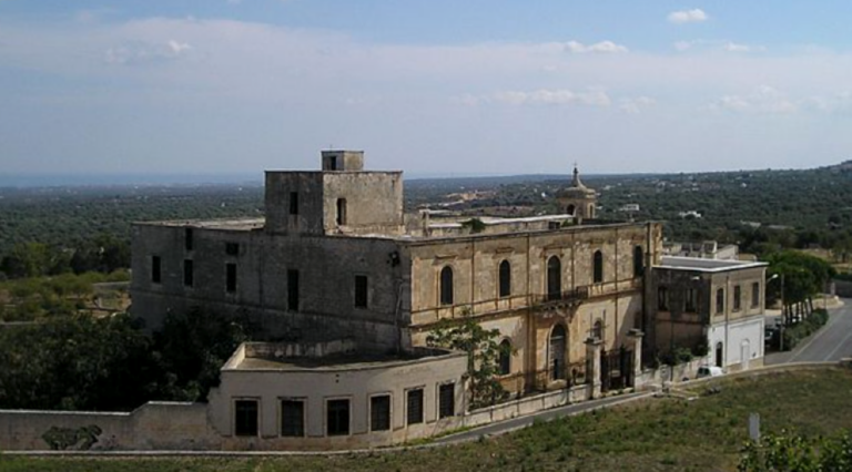 Ostuni, Passera investe nell’ex manifattura: diventerà un resort di lusso