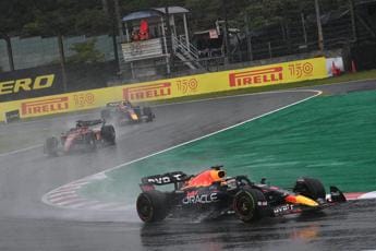 Galleria foto 'F1, Gp Giappone, tutto fermo per la pioggia' - foto 1