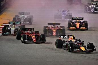 Galleria foto 'F1 Gp Singapore 2022, Perez vince davanti alle Ferrari ma è sotto inchiesta' - foto 1