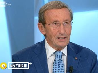 Galleria foto 'Fdi, Fini: “Avevano ragione Meloni e La Russa, avevo torto io”' - foto 1
