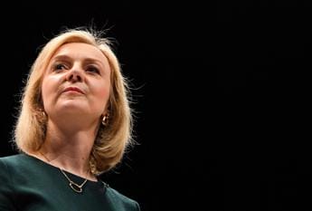 Galleria foto 'Gb, Liz Truss al 14% dei consensi: sotto peggior risultato Johnson' - foto 1
